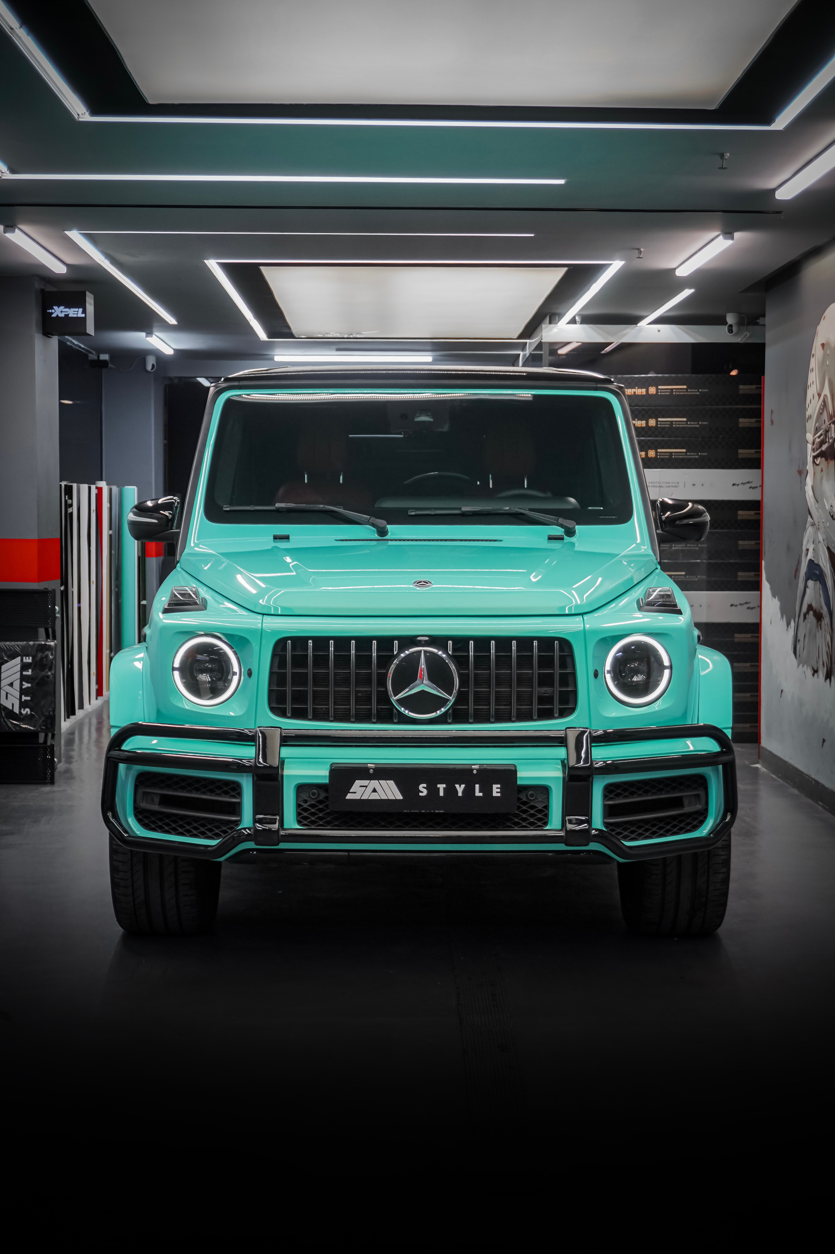 SUV